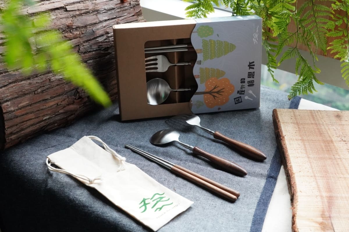 山林製造｜相思木餐具組上桌啦！