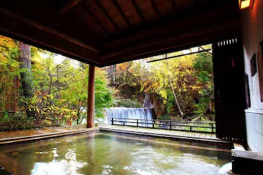 茅葺之鄉藥師溫泉旅籠,四萬溫泉住宿,四萬溫泉飯店,四萬溫泉景點,四萬溫泉冬天