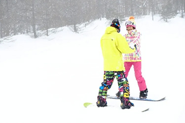 群馬水上滑雪課程,水上溫泉,水上溫泉雪景,水上谷川溫泉,水上溫泉鄉